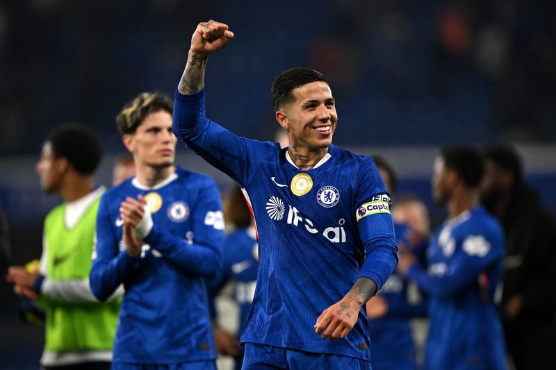 Enzo Fernández sogna il Real Madrid, ma il Chelsea chiede 140 milioni