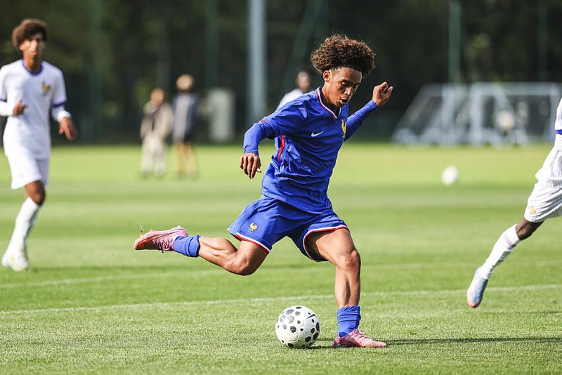 L’équipe de France U17 en demi-finale : Joshua Dago brille face au Monténégro