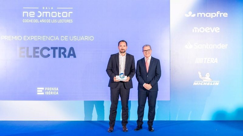 Electra se destaca en la Gala Neomotor con el premio a la Mejor Experiencia de Usuario