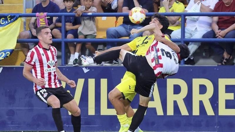 El Villarreal CF "B" toma ventaja ante el Zamora CF en la lucha por el ascenso