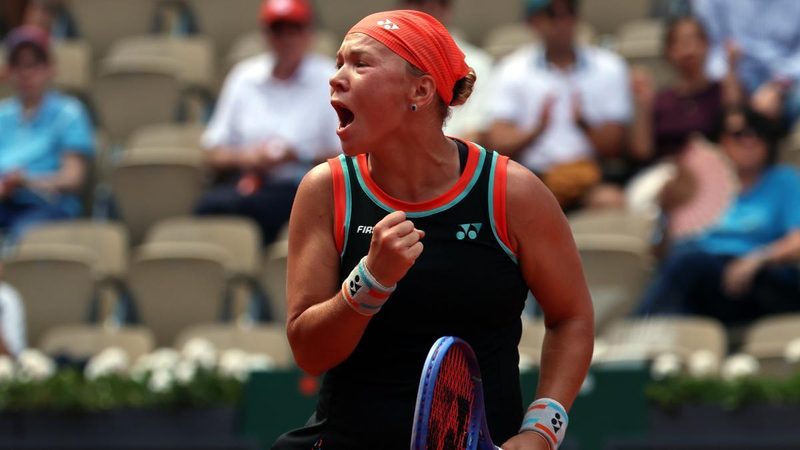 Maja Chwalinska y Diana Shnaider logran su primer acceso a cuartos en Roland Garros