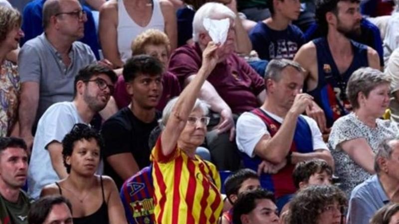 La afición blaugrana clama por un cambio tras otro fracaso en la Liga Endesa