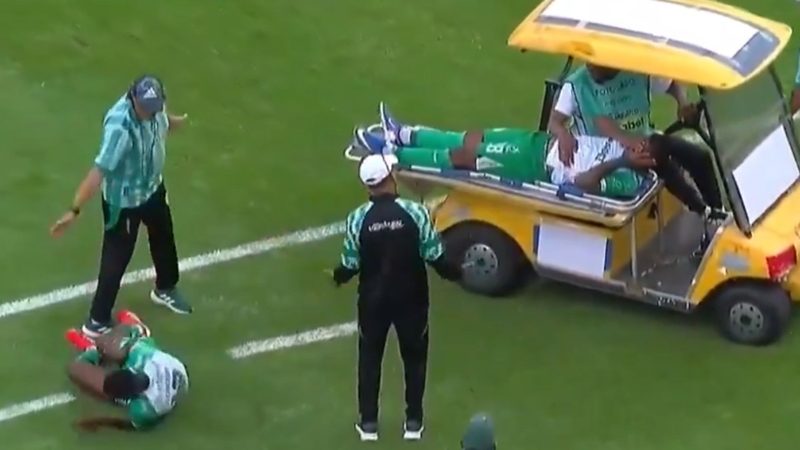 Un carrito médico atropella a Édison Caicedo en un partido de la Serie B ecuatoriana