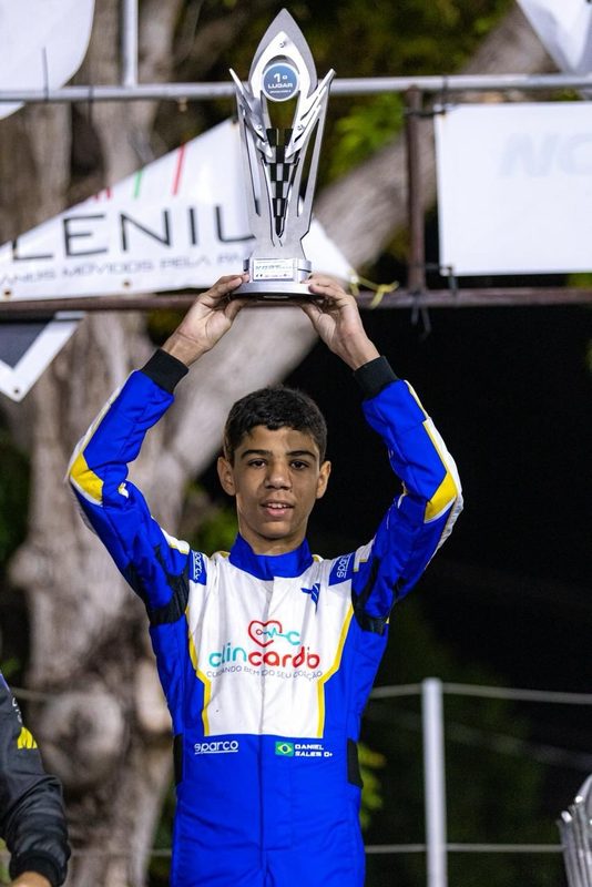 Daniel Sales brilha na Graduado A e conquista vitória na 1ª etapa do Sul Maranhense de Kart