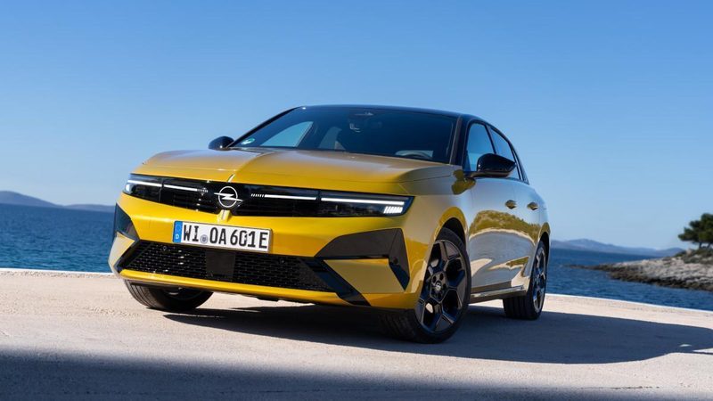 El Opel Astra 2026 ofrece versatilidad con opciones eléctricas, híbridas y diésel