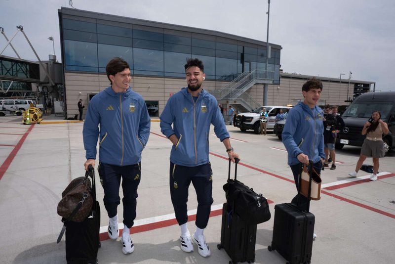 Argentina inicia preparação para a Copa do Mundo com 18 jogadores nos EUA