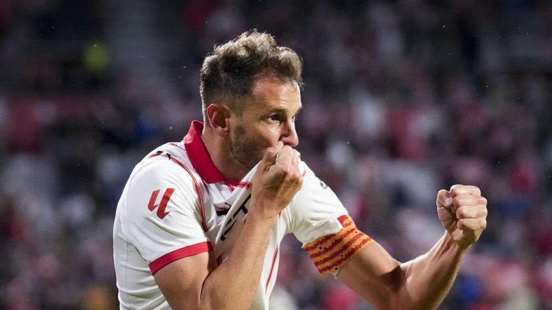 La incertidumbre acecha al Girona: ¿Culmina la era de Stuani en el club?