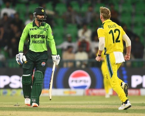 Nathan Ellis Leads Australia to Victory Over Pakistan in Thrilling Second ODI
