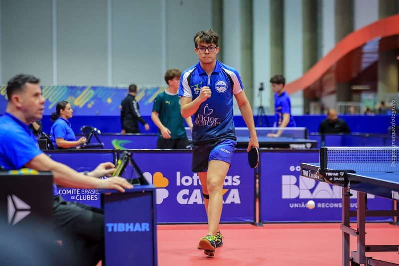 Francisco Bisneto faz história ao disputar o WTT Youth Contender 2026 em Santa Catarina