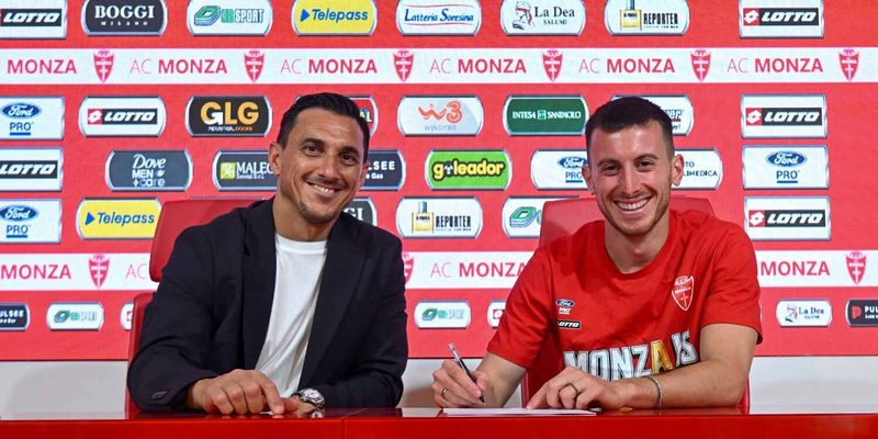 Il Monza blinda Birindelli: rinnovo fino al 2028, grande protagonista in campo