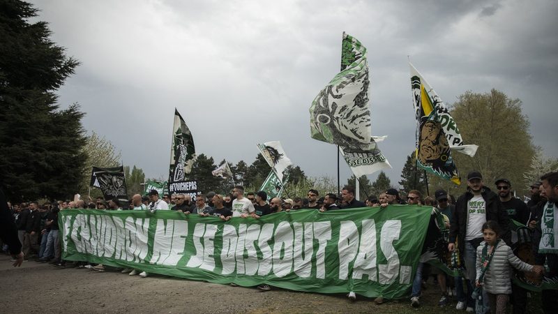L'AS Saint-Etienne : Les Magic Fans et Green Angels sauvés de la dissolution
