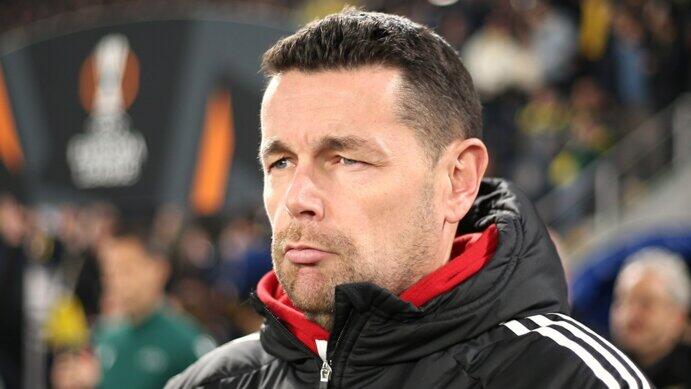 Crystal Palace prüft Traineroptionen nach Gesprächen mit Lens-Coach Pierre Sage
