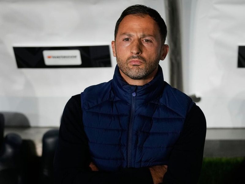 Domenico Tedesco übernimmt als Cheftrainer beim FC Bologna bis 2028