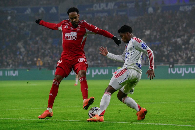 Endrick (OL) : L'étoile montante des dribbleurs en Ligue 1