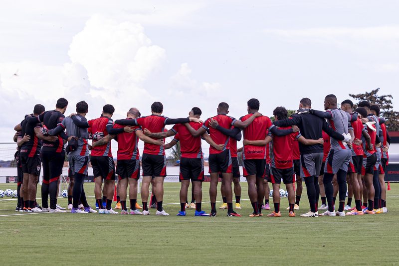 Pressão aumenta no Atlético-GO após tropeços em casa antes de duelo decisivo
