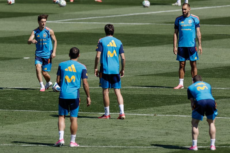 Espanha enfrenta Iraque em amistoso decisivo para preparação para a Copa do Mundo