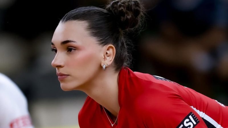 Isa Rocha renova com Sesi-Bauru após conquistas e vaga no Mundial de Clubes