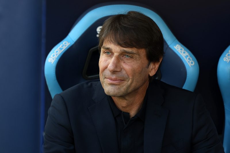 Antonio Conte saluta il Napoli: "Due anni vincenti! Semplicemente grazie"