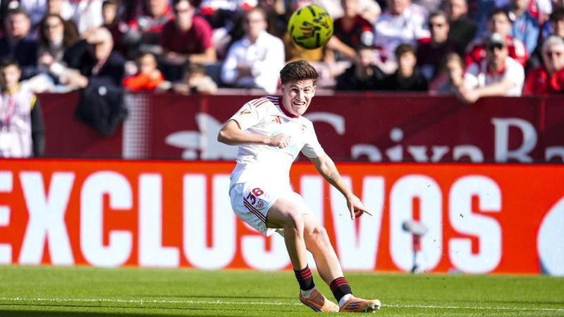 Oso revela sus sueños con Argentina y River Plate tras brillar en el Sevilla