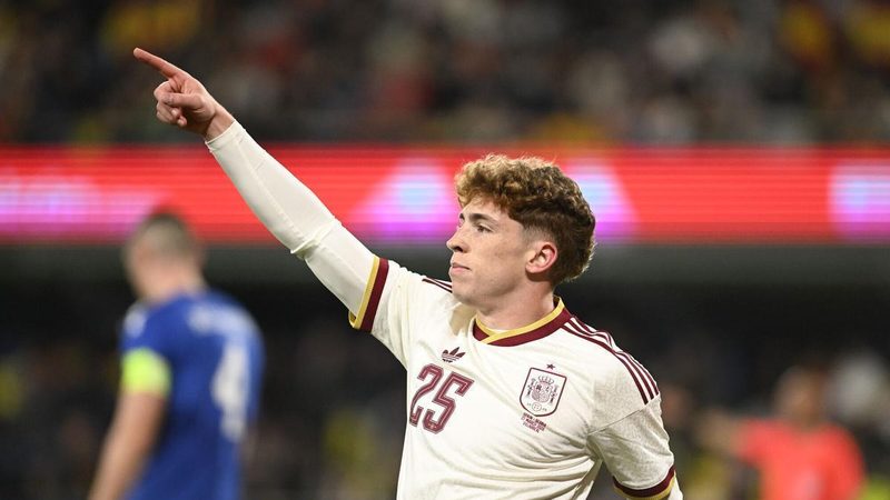 El Newcastle se interesa en Víctor Muñoz tras la salida de Anthony Gordon