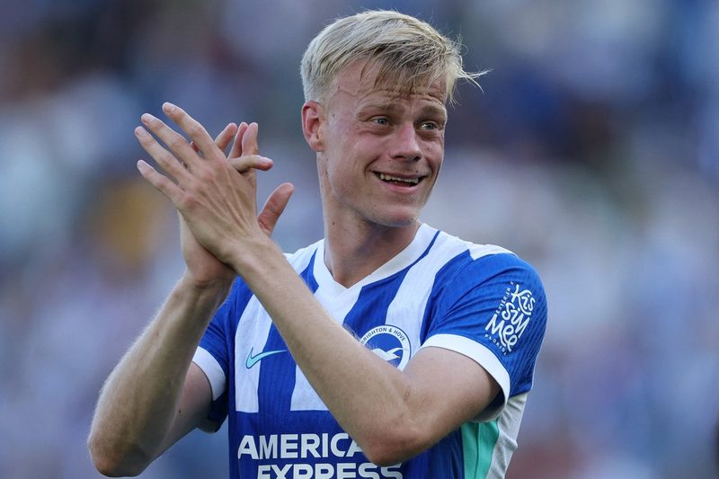 Tottenham's Bid for Van Hecke Rejected as Brighton Resists Transfer Advances