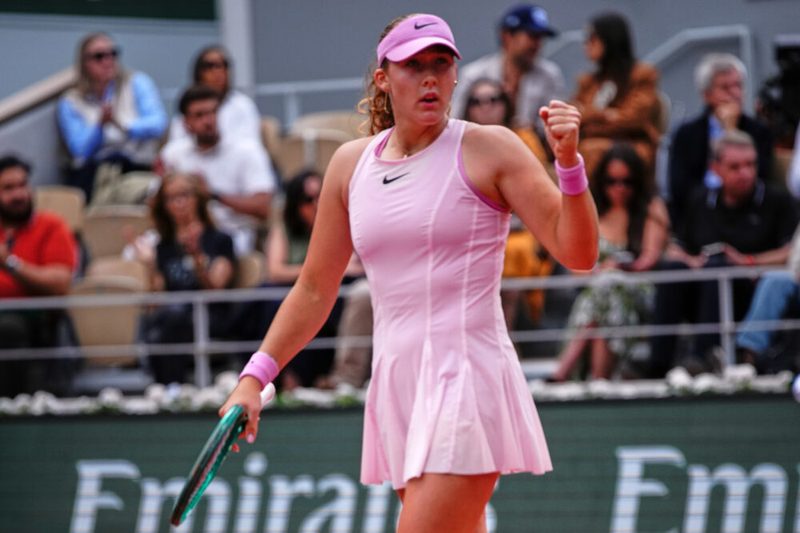 Mirra Andreeva trionfa su Kostyuk e conquista la finale del Roland Garros 2026