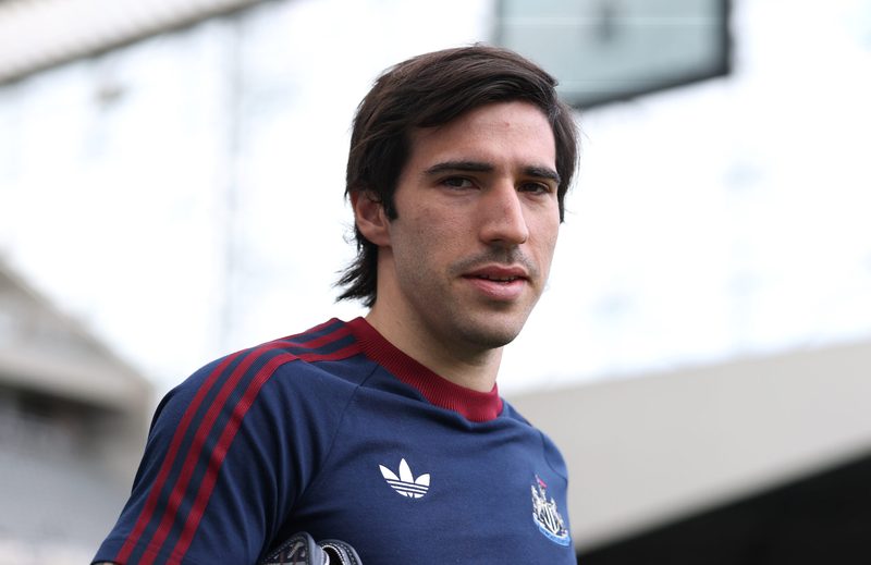 Sandro Tonali lontano dalla Serie A: il Manchester City lo contende all'Arsenal