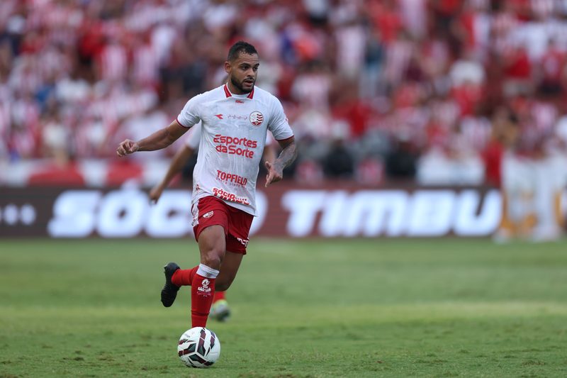 Juninho se recupera e pode ser a novidade do Náutico contra o Fortaleza