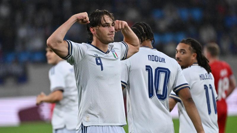 Esposito supera Vieri: numeri da leggenda con l'Inter e l'Italia