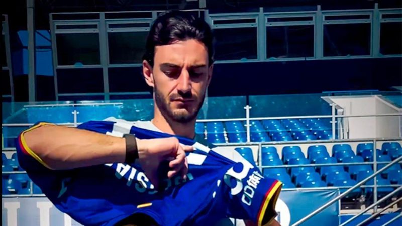 El Sevilla FC da la bienvenida a Juan Iglesias como su primer fichaje del verano