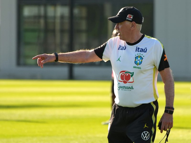 Ancelotti ajusta el esquema de Brasil para el amistoso ante Egipto
