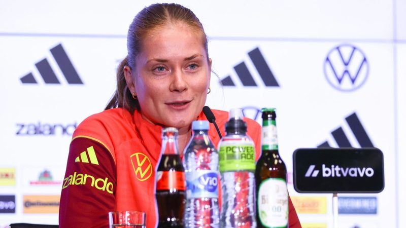 Sjoeke Nüsken führt Deutschland gegen Norwegen als Kapitänin ins WM-Qualifikationsspiel