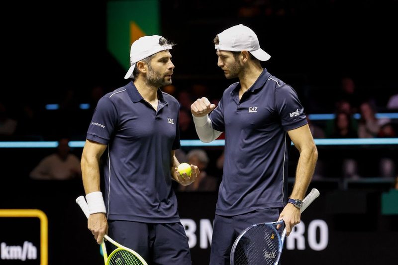 Bolelli e Vavassori sfidano Granollers e Zeballos per la finale del Roland Garros