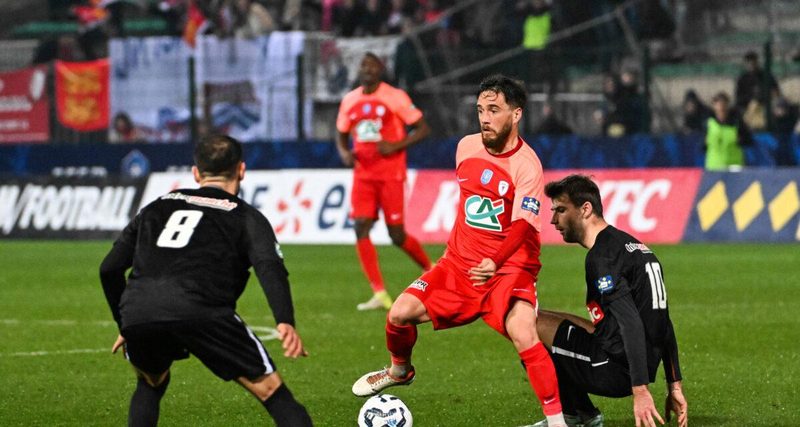 Ligue 3 : Le Puy recrute Florian Boulet, Maxime Blanc prolonge à Cannes jusqu'en 2027