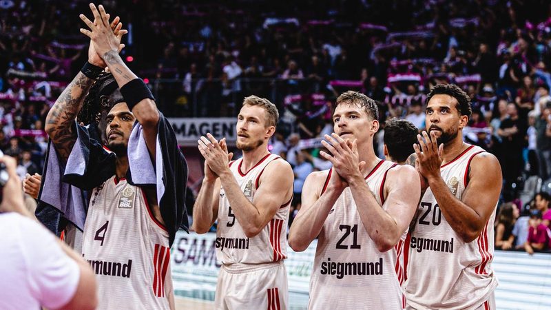 FC Bayern München Basketballer setzen sich souverän im Halbfinale durch