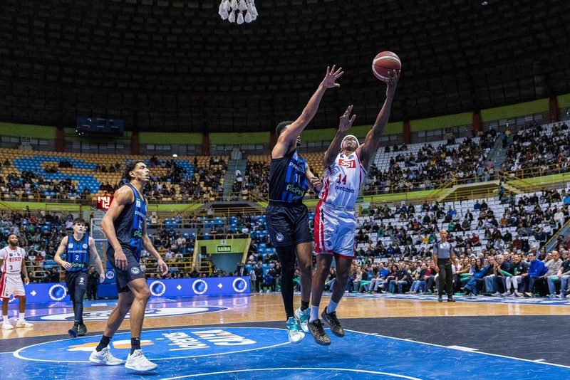 Pinheiros vence Franca em um jogo emocionante e mantém esperanças no NBB