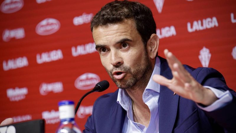 El Sporting redefine su ambición: el ascenso como objetivo prioritario