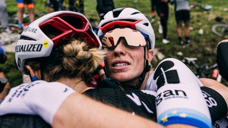 Vollering se lleva la etapa reina del Giro y Van der Breggen mantiene la 'maglia'