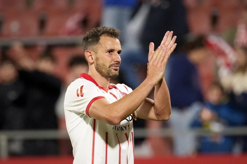 El futuro de Cristhian Stuani en el Girona: ¿Decidirá su destino el nuevo entrenador?