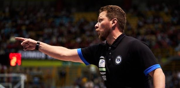 Gustavinho busca reviravolta histórica no NBB e mantém esperanças para jogo decisivo