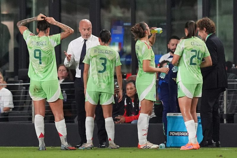 La Nazionale Femminile cerca il riscatto contro la Svezia: Qualificazioni Mondiali 2027
