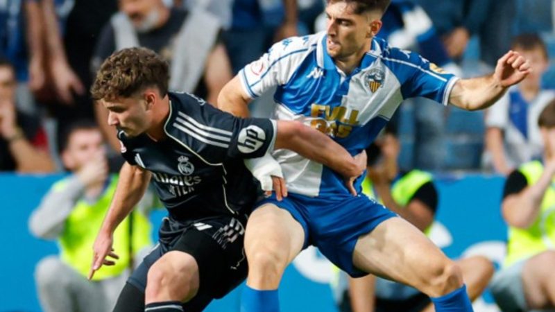 El Sabadell logra una remontada épica y elimina al Castilla en medio de la polémica