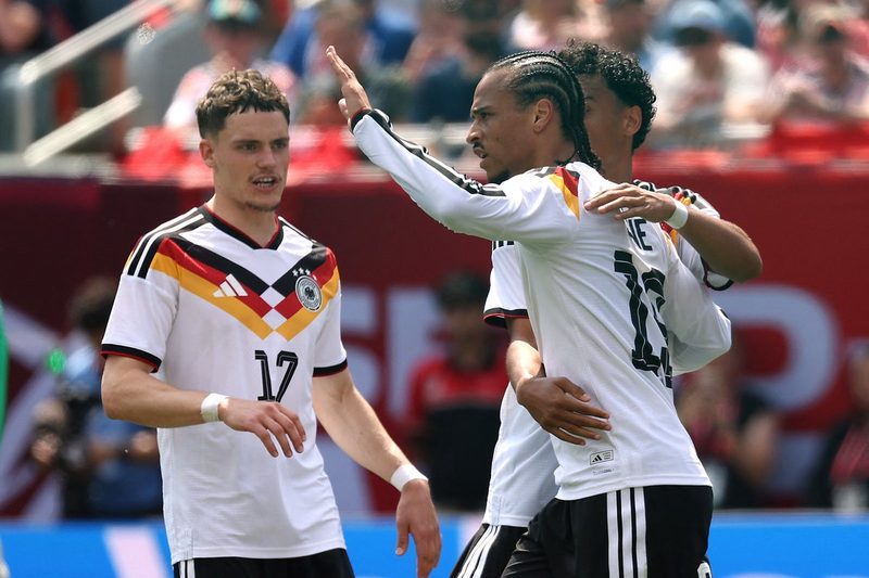 Robinson's Spectacular Volley Falls Short as USA Loses to Germany 2-1