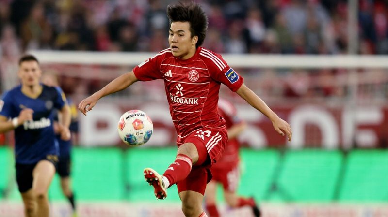 Schalke 04 steht kurz vor der Verpflichtung von Satoshi Tanaka