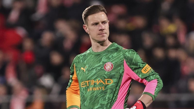 Ter Stegen genera especulaciones sobre su futuro durante vacaciones en San Sebastián