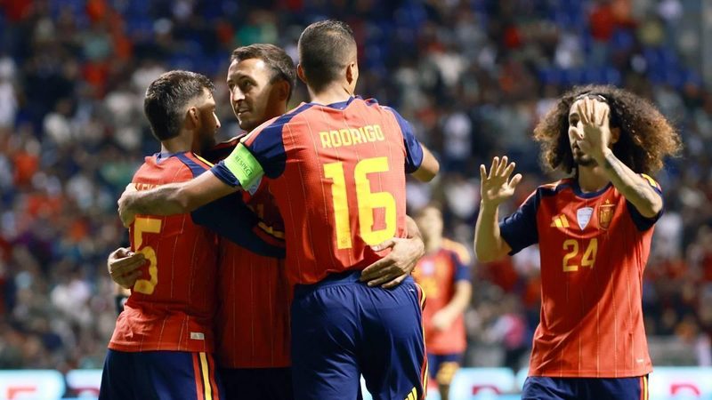 España se prepara para su debut con una convincente victoria sobre Perú (1-3)