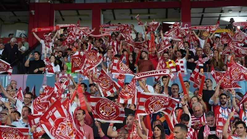 El Girona presenta abonos con 50% de descuento y retira grada supletoria del Gol Sur