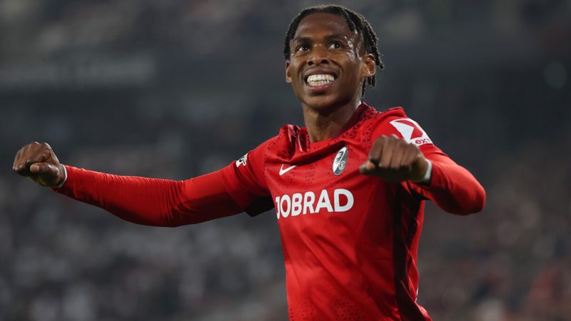 Schalke 04 sichert sich Junior Adamu vom SC Freiburg für die Offensive