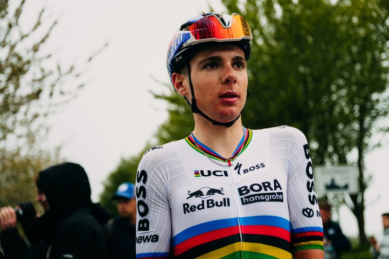Giro d’Italia NextGen 2026: Lorenzo Finn punta al trionfo, ma l'infortunio preoccupa