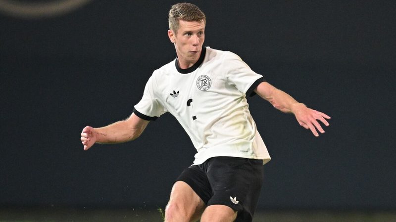 Schalke und andere Bundesliga-Klubs buhlen um Eintracht-Talent Elias Baum